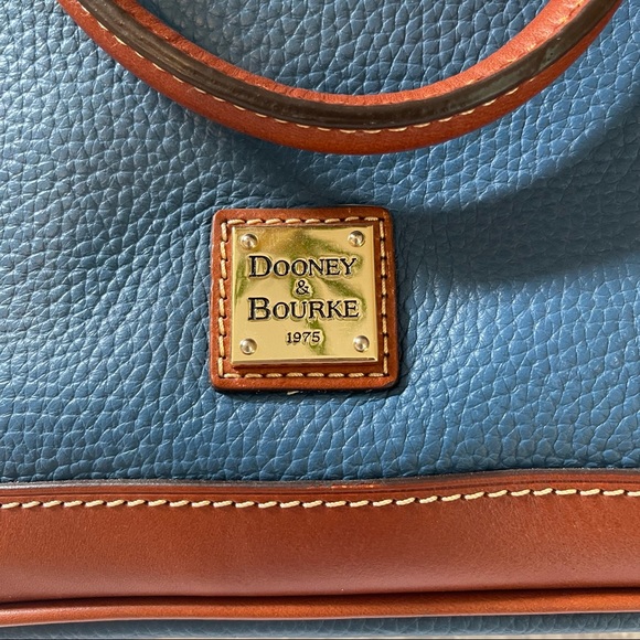 NWT Dooney & Burke Zip Zip Satchel in Blue/Tan - Picture 4 of 9